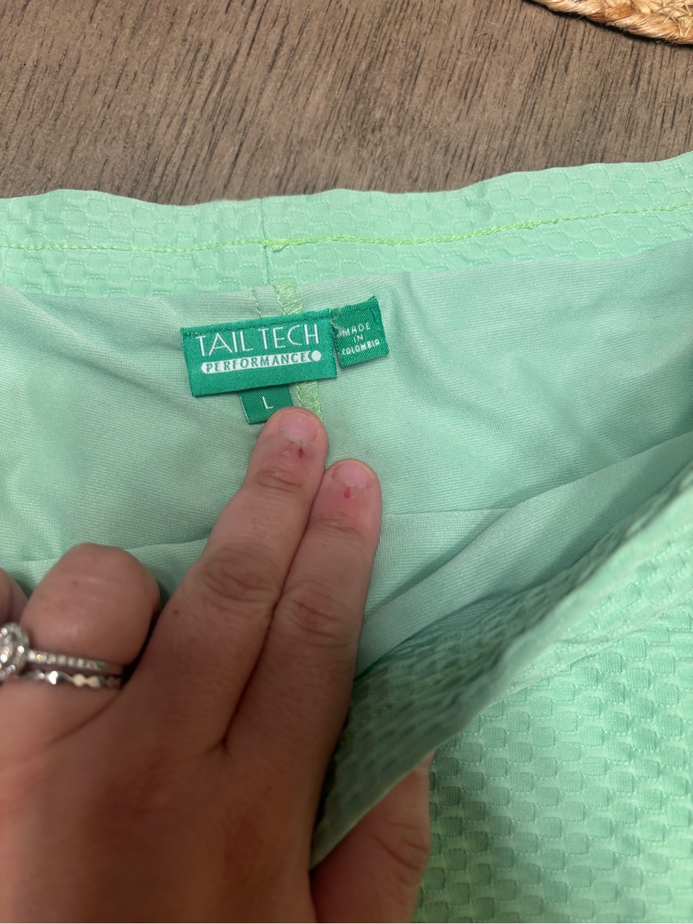 TAIL TECH PERFORMANCE WHITE SKORT SIZE large green - Picture 2 of 4